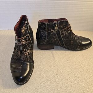 L'Artiste Georgianna Ankle Boots size 37/6.5-7 us